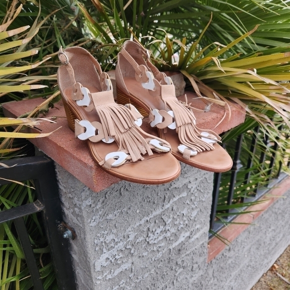 Bernardo tassel block heel‎ sandals - Picture 8 of 12